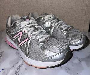 New Balance 665 Susan G. Komen Breast Cancer Awareness Walking Shoes Silver Pink